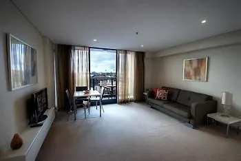 Апарт-отель La Loft Apartments North Terrace Аделаида
