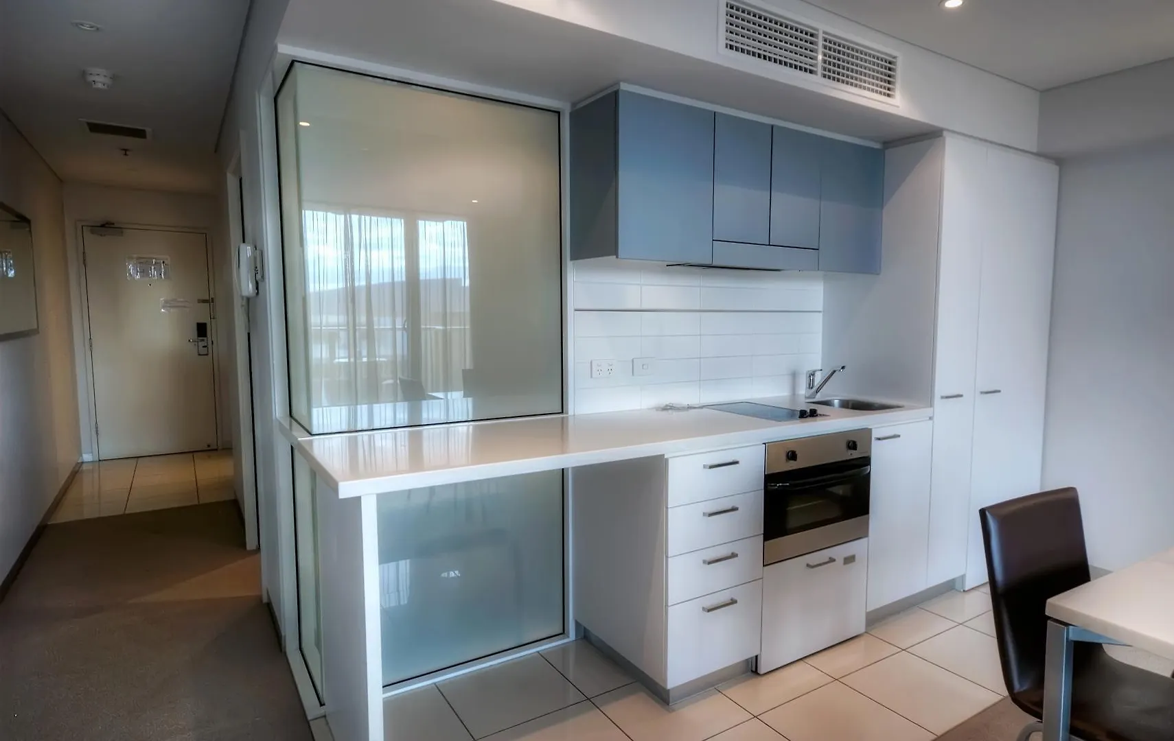 Апарт-отель La Loft Apartments North Terrace Аделаида